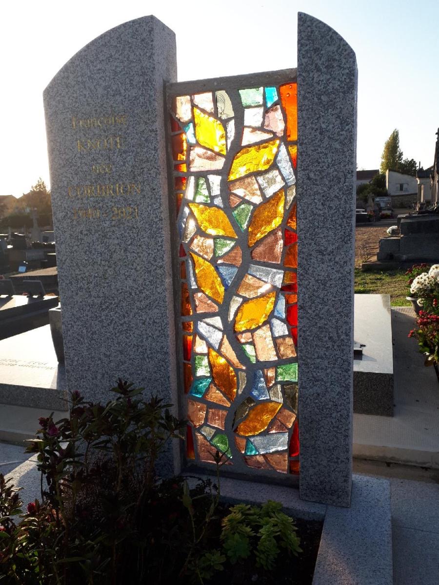 vitrail pour une tombe